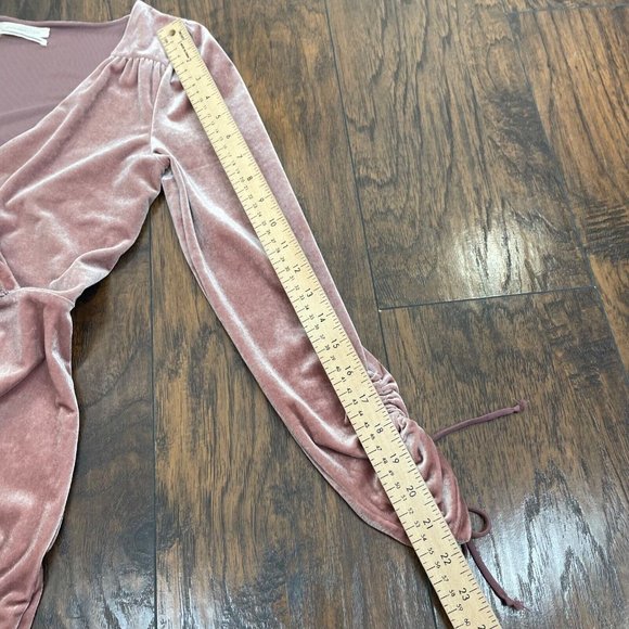 Urban Outfitters Romper XS Dusty Pink Velvet Wrap-Front Long Sleeve Stretch - Picture 14 of 16